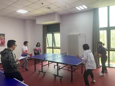 学校教职工乒乓球第一阶段循环比赛圆满结束